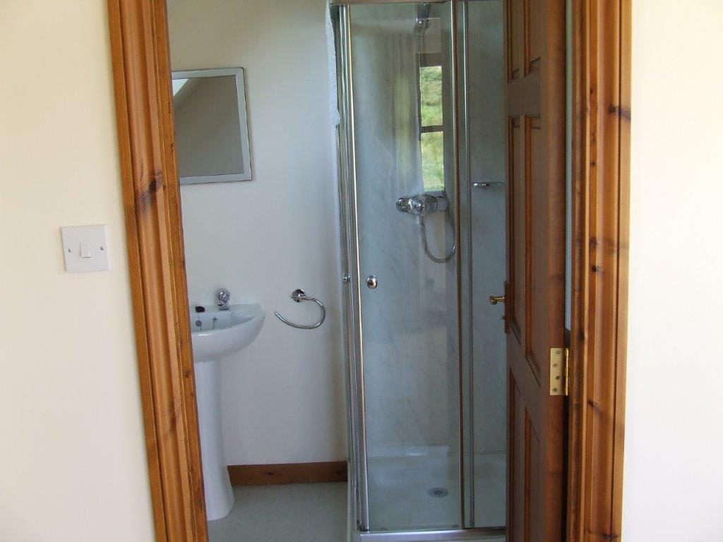 Jura en-suite shower room