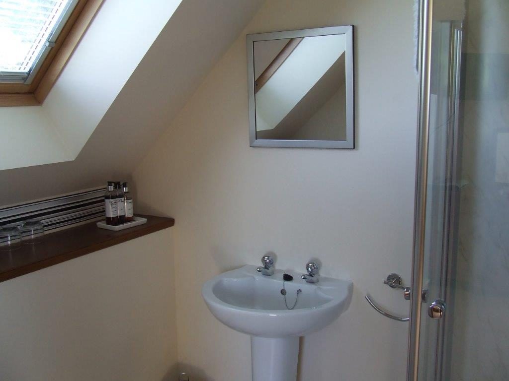 Jura en-suite shower room